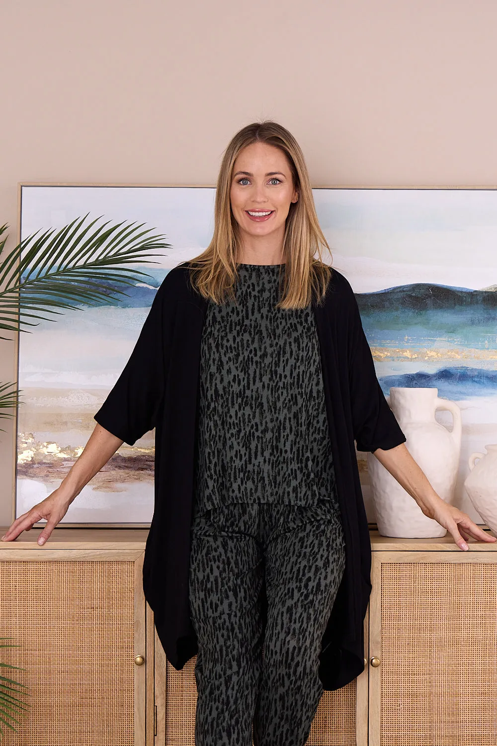 Magnolia Cardigan - Black