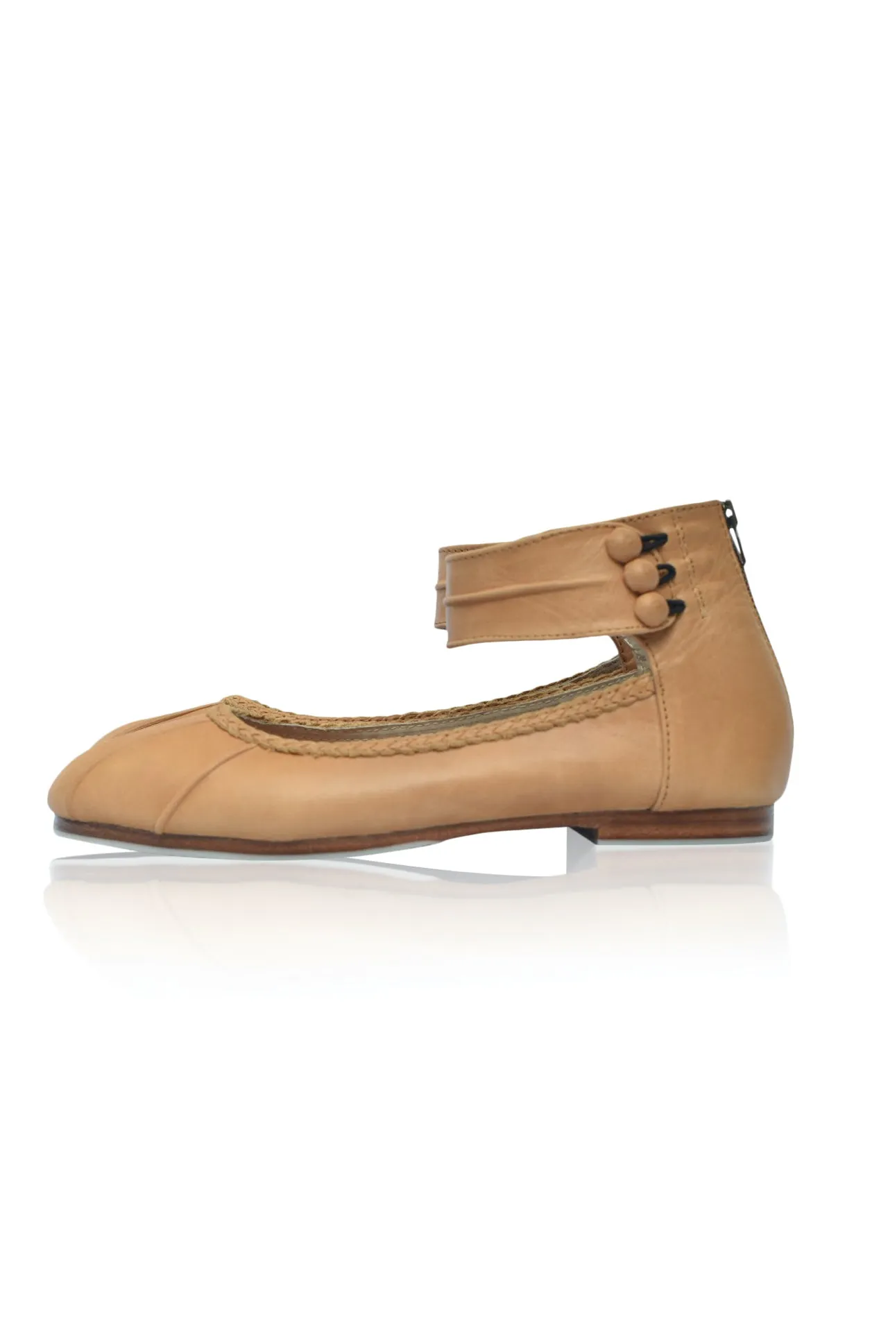 Muse Ballet Flat (Sz. 4, 6, 6.5, 7.5, 8, 9, 9.5 & 10)