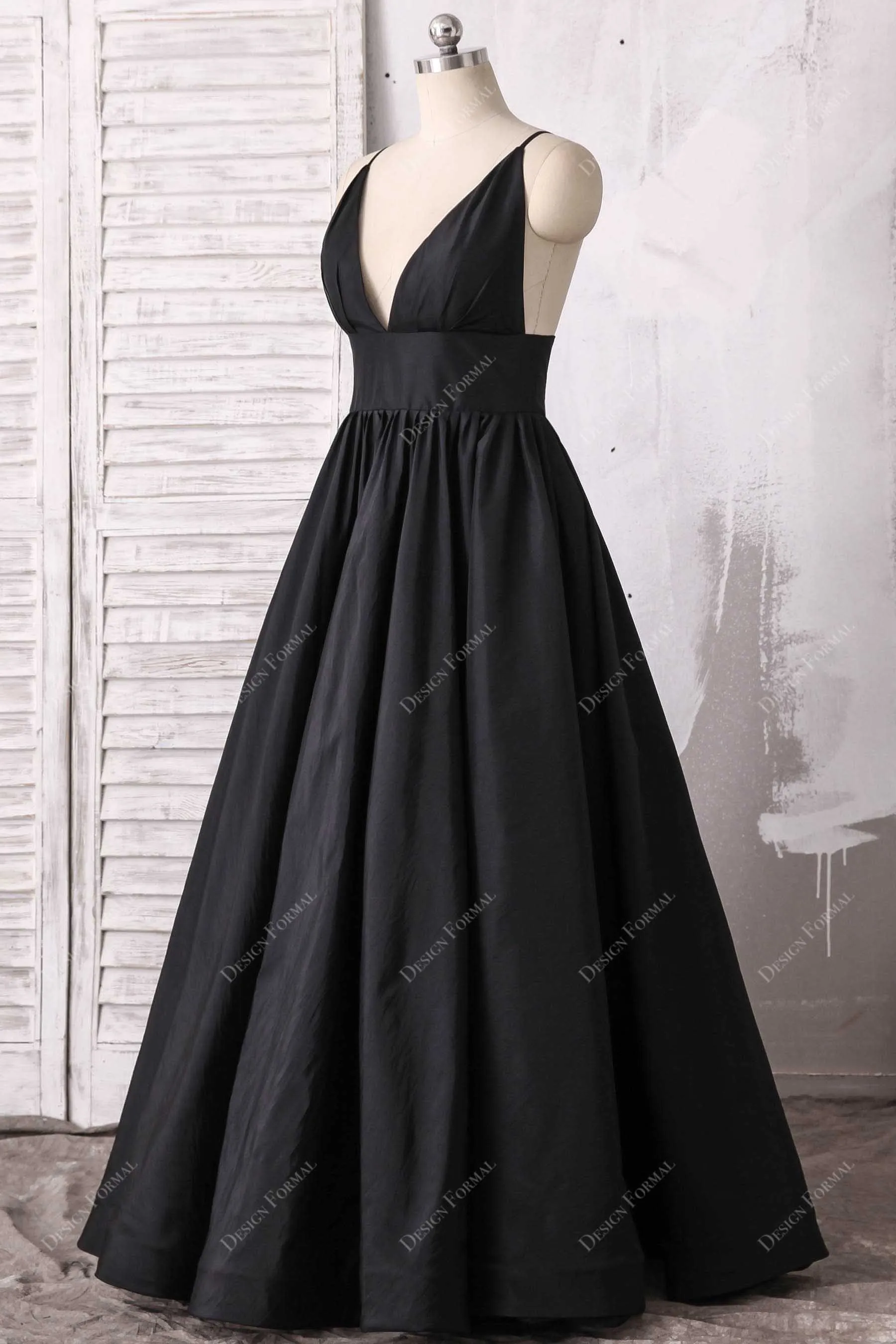 Plus Size Black Taffeta V-Neck Empire Simple A-line Evening Dress