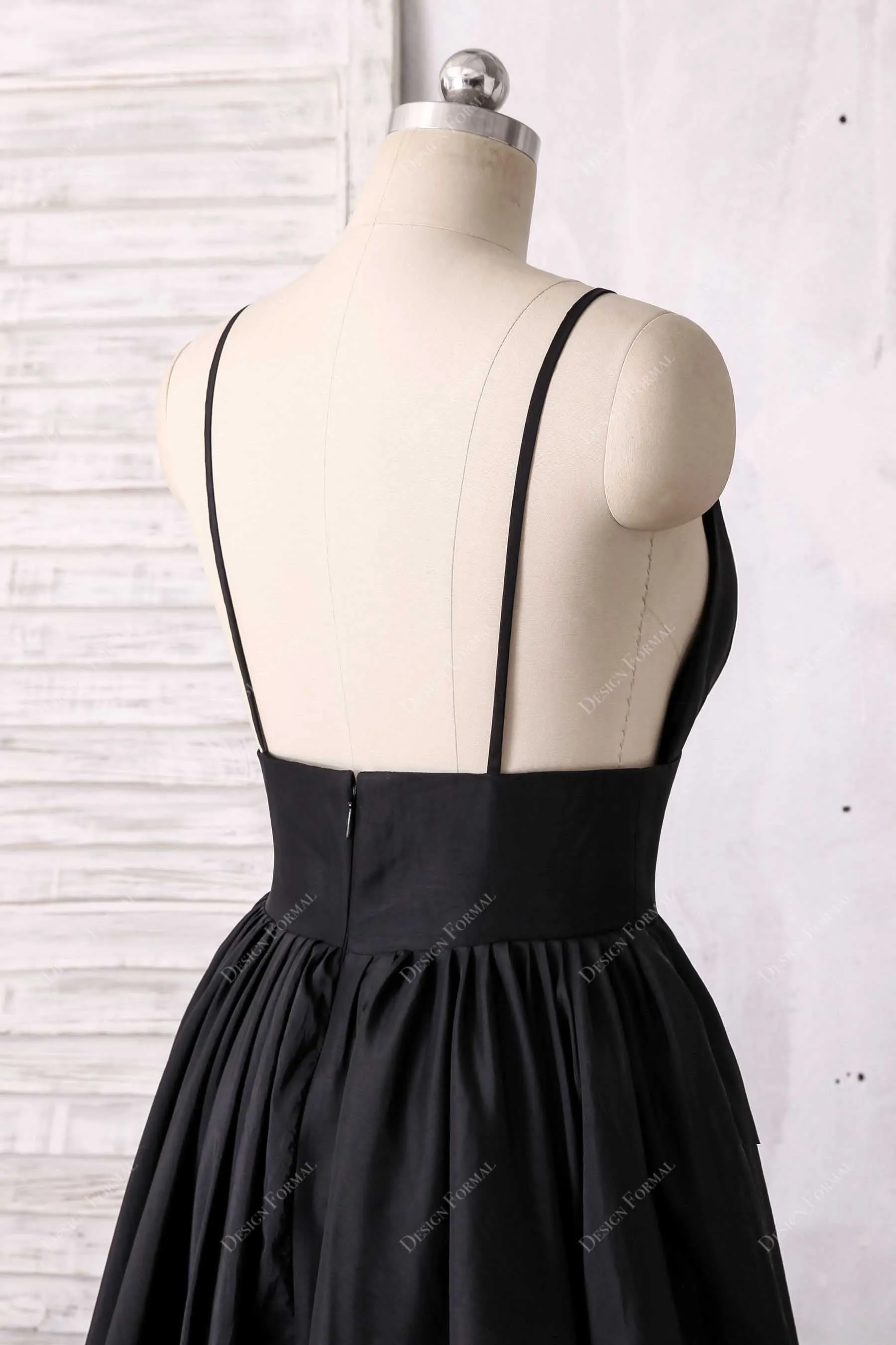 Plus Size Black Taffeta V-Neck Empire Simple A-line Evening Dress