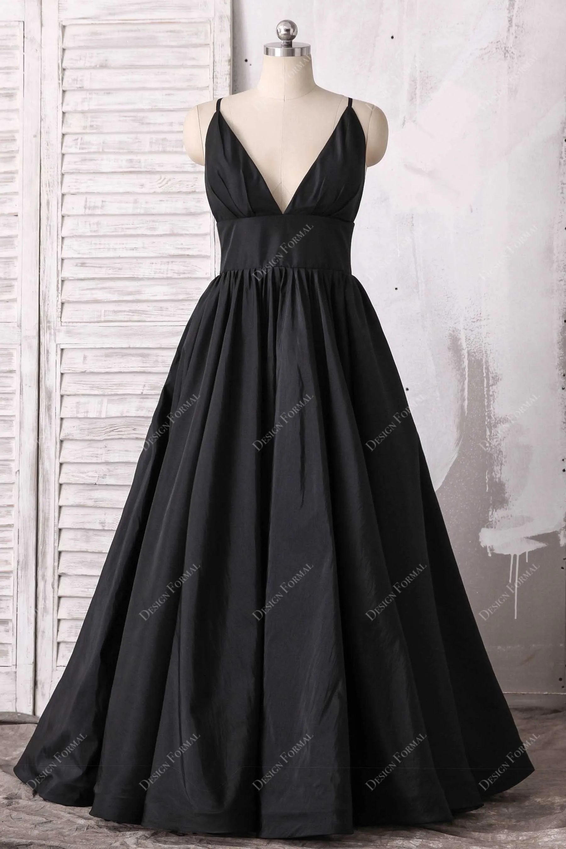 Plus Size Black Taffeta V-Neck Empire Simple A-line Evening Dress