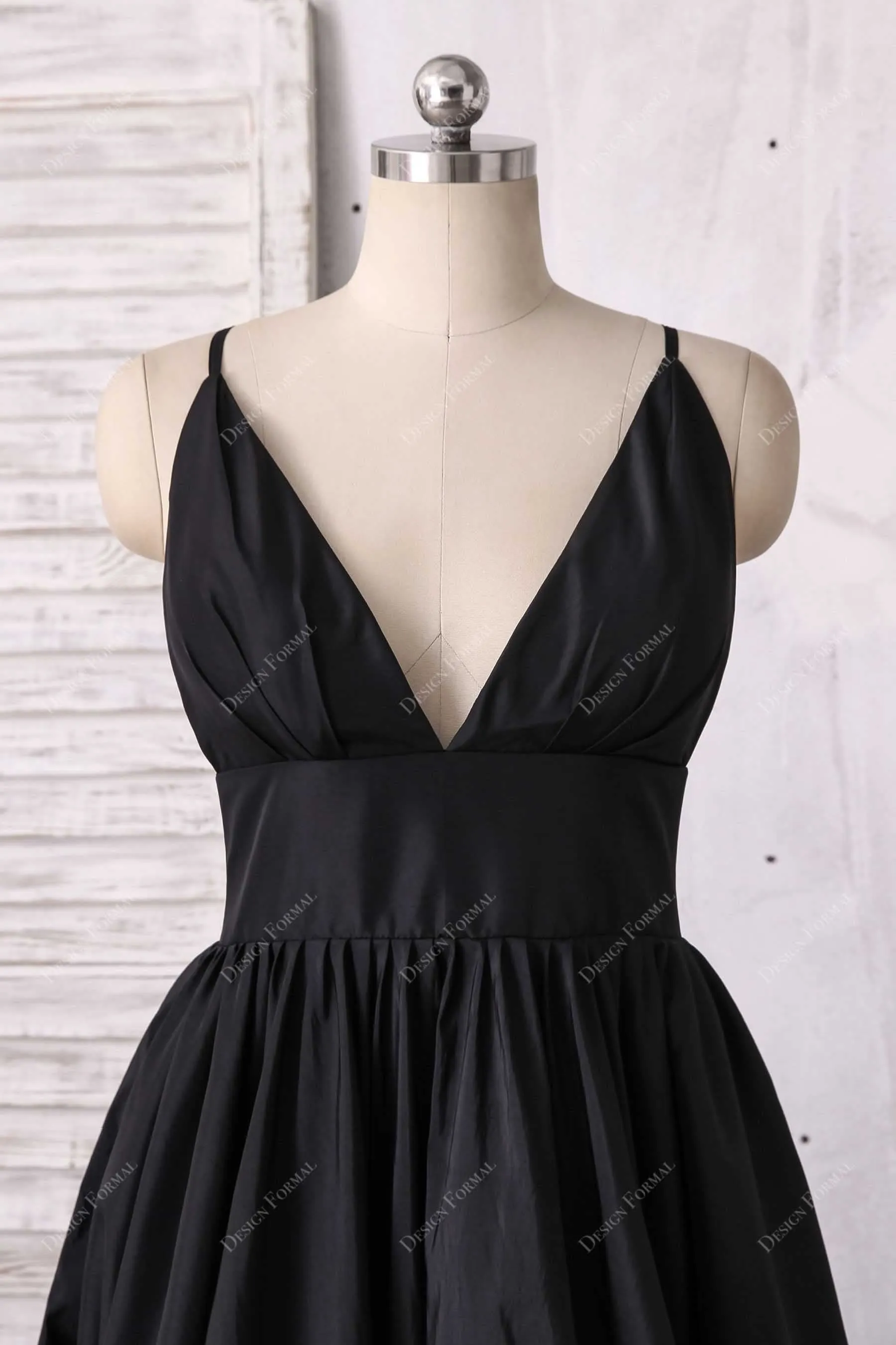 Plus Size Black Taffeta V-Neck Empire Simple A-line Evening Dress